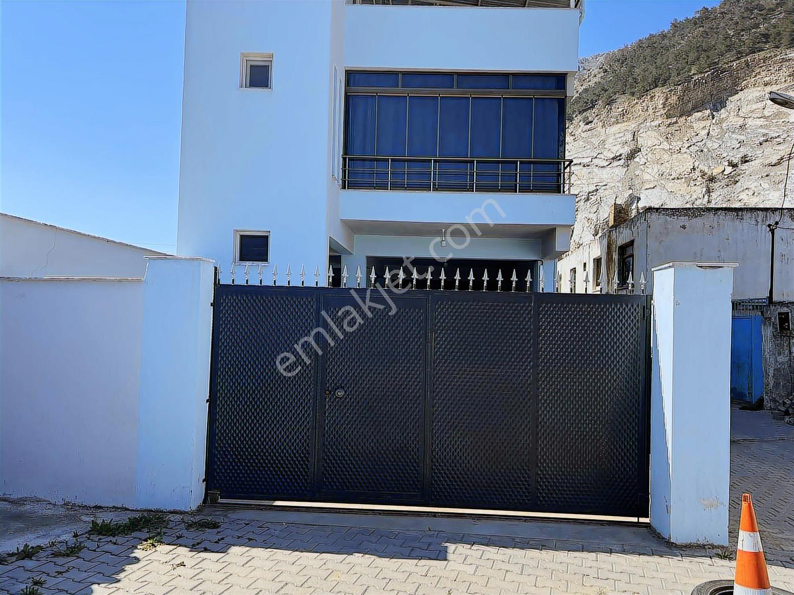 Kuşadası Aydın Anayoluna 50mt Müstakil Ev Fiyat Düştü Acill - Görsel 4