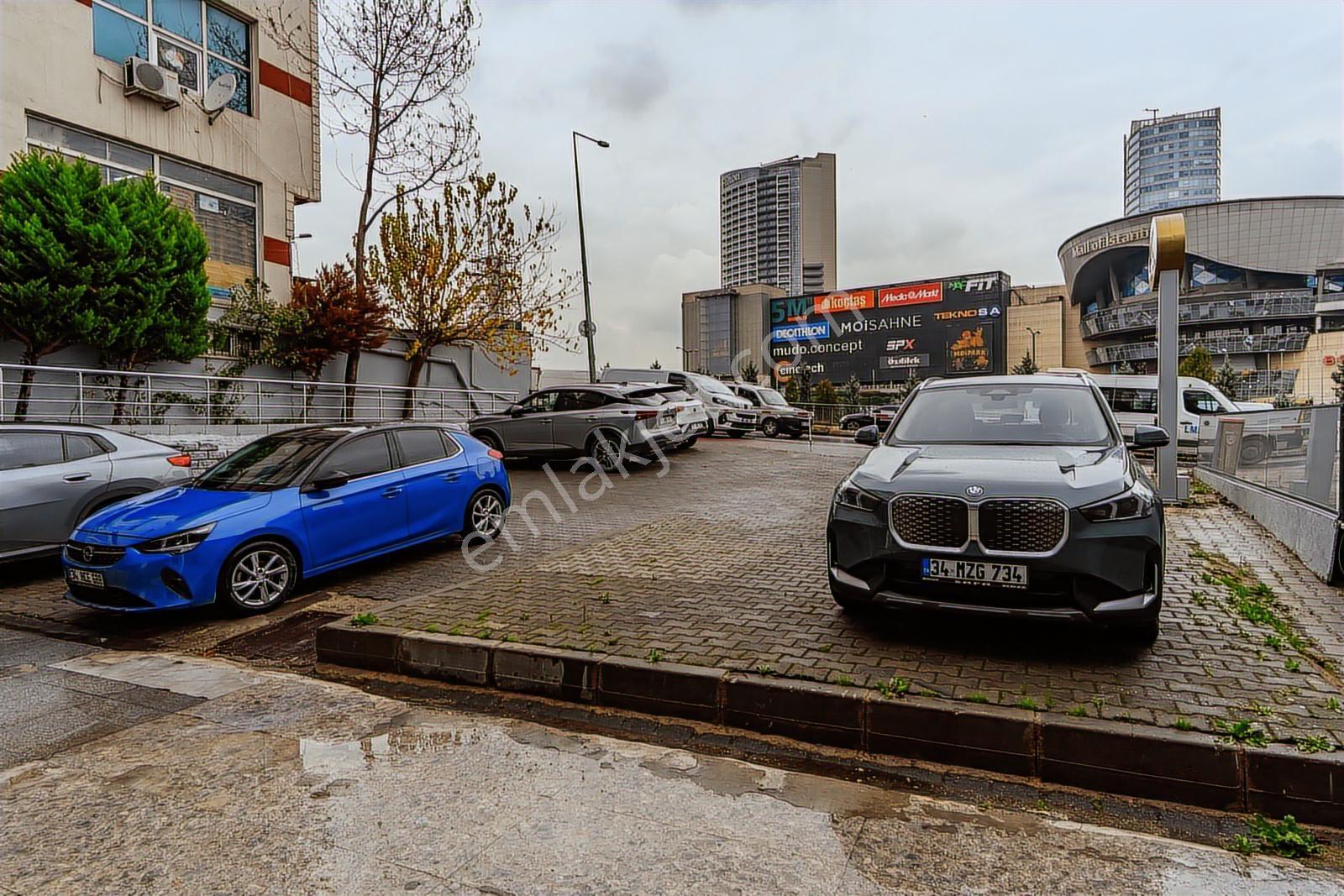Mall Of İstanbul Karşısı 1500 M2 Satılık Komple Bina