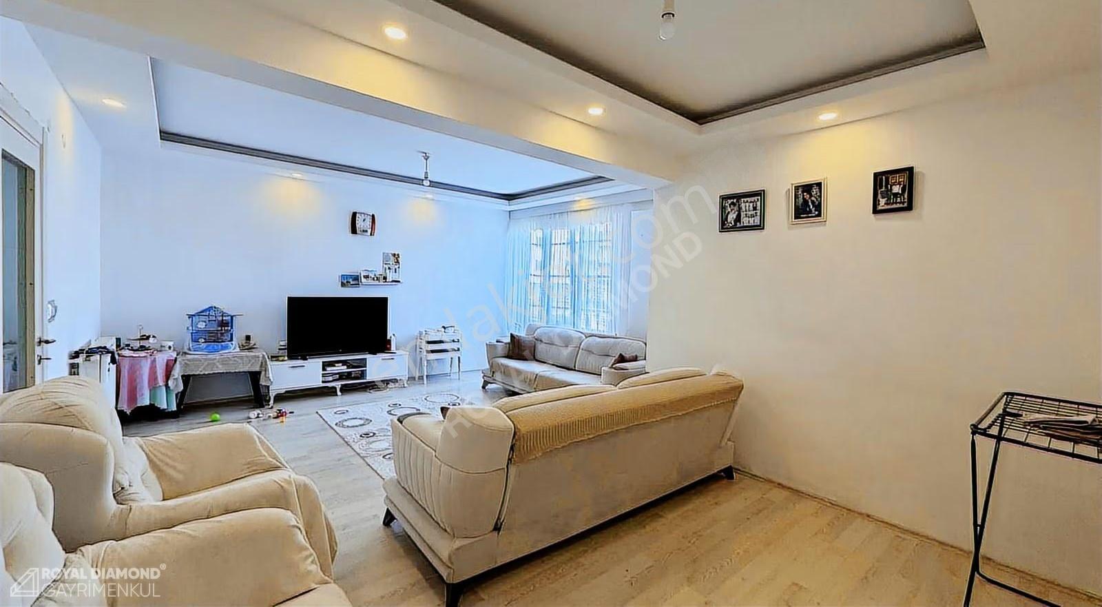 Atakum İstiklal'de 2+1 Salon Mutfak Ayrı Geniş Kullanışlı Daire - Görsel 6