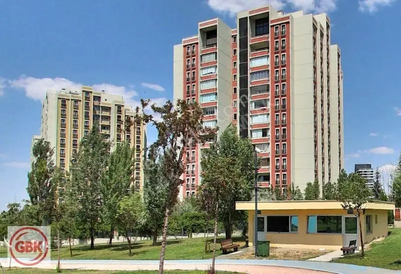 Zirvekent Site'de Park & Doğa Manzaralı Prestijli Satılık 3+1 - Görsel 4