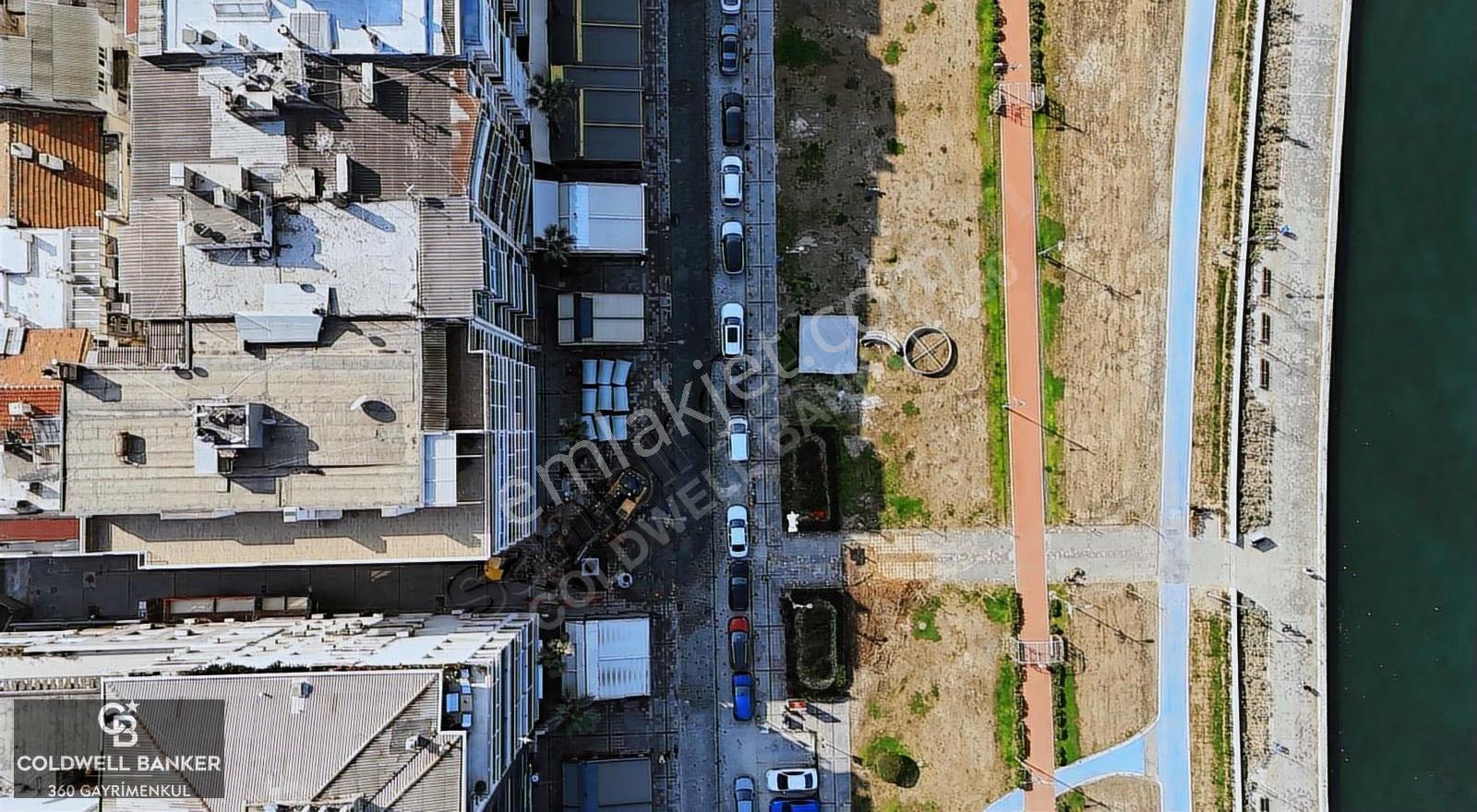 Alsancak Kordon'da Deniz Manzaralı 4+1 Köşe Daire - Görsel 25