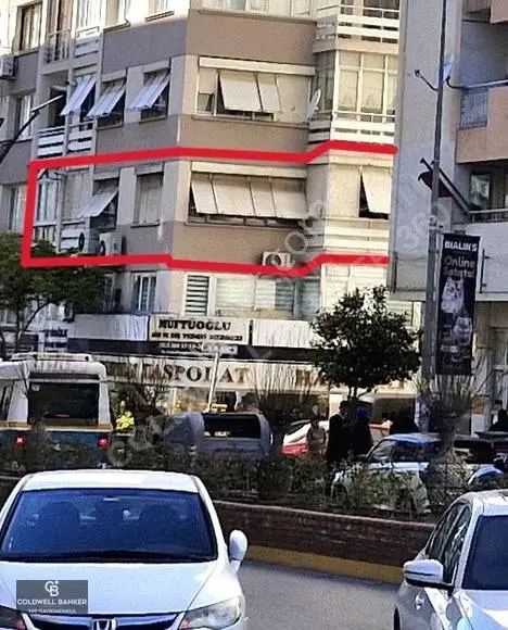 Bornova Merkez Fırsat Satılık 3+1 Ofis/konut -prestijli Lokasyon - Görsel 4