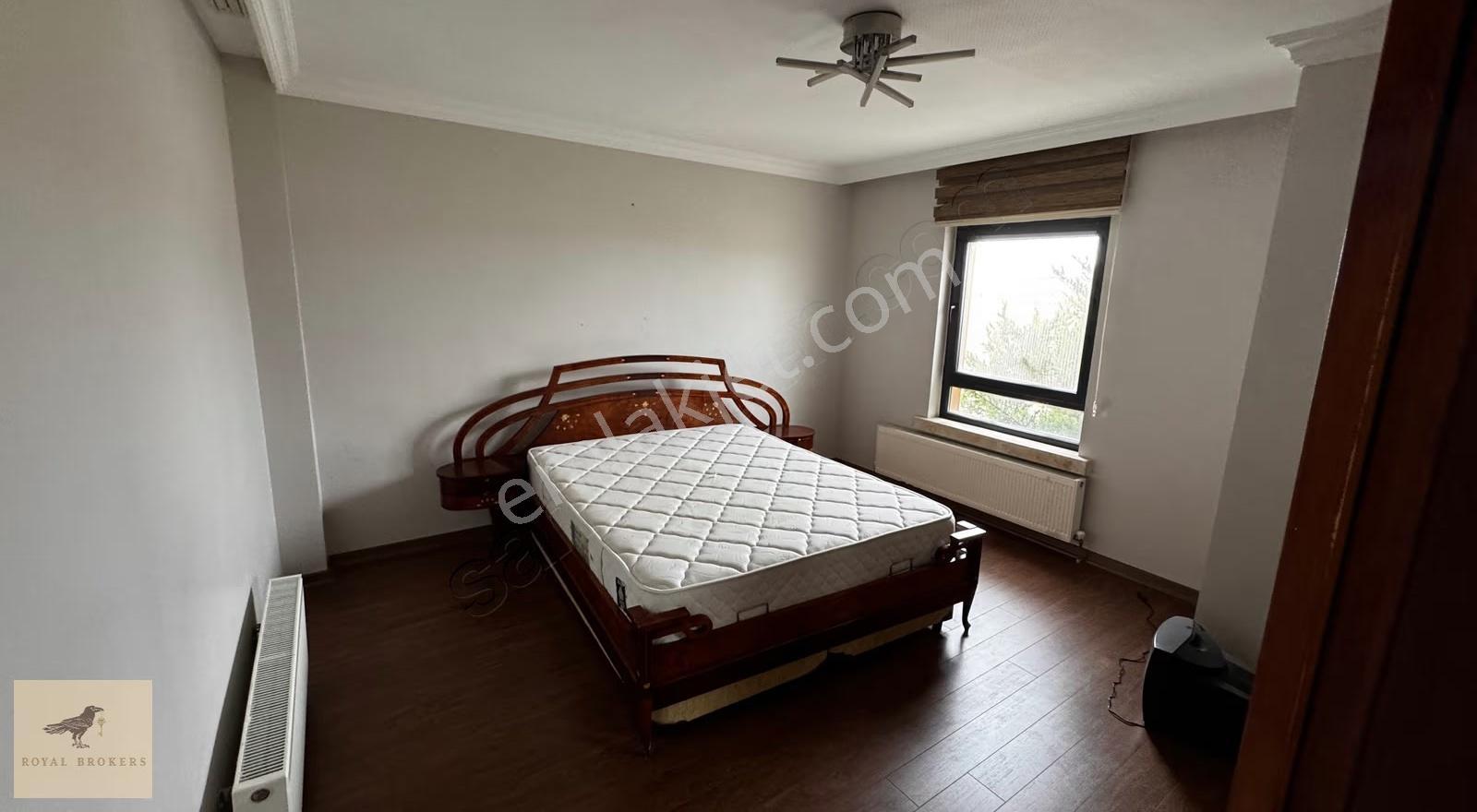 Satılık, Gölbaşı, Özçağla Sitesi, 5000m2 Arsa, Havuzlu Villa - Görsel 3