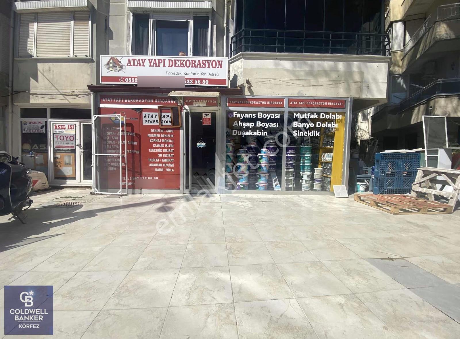 Akçay Sarıkız Salı Pazarı Minibüs Yolunda Satılık 40 M2 Dükkan