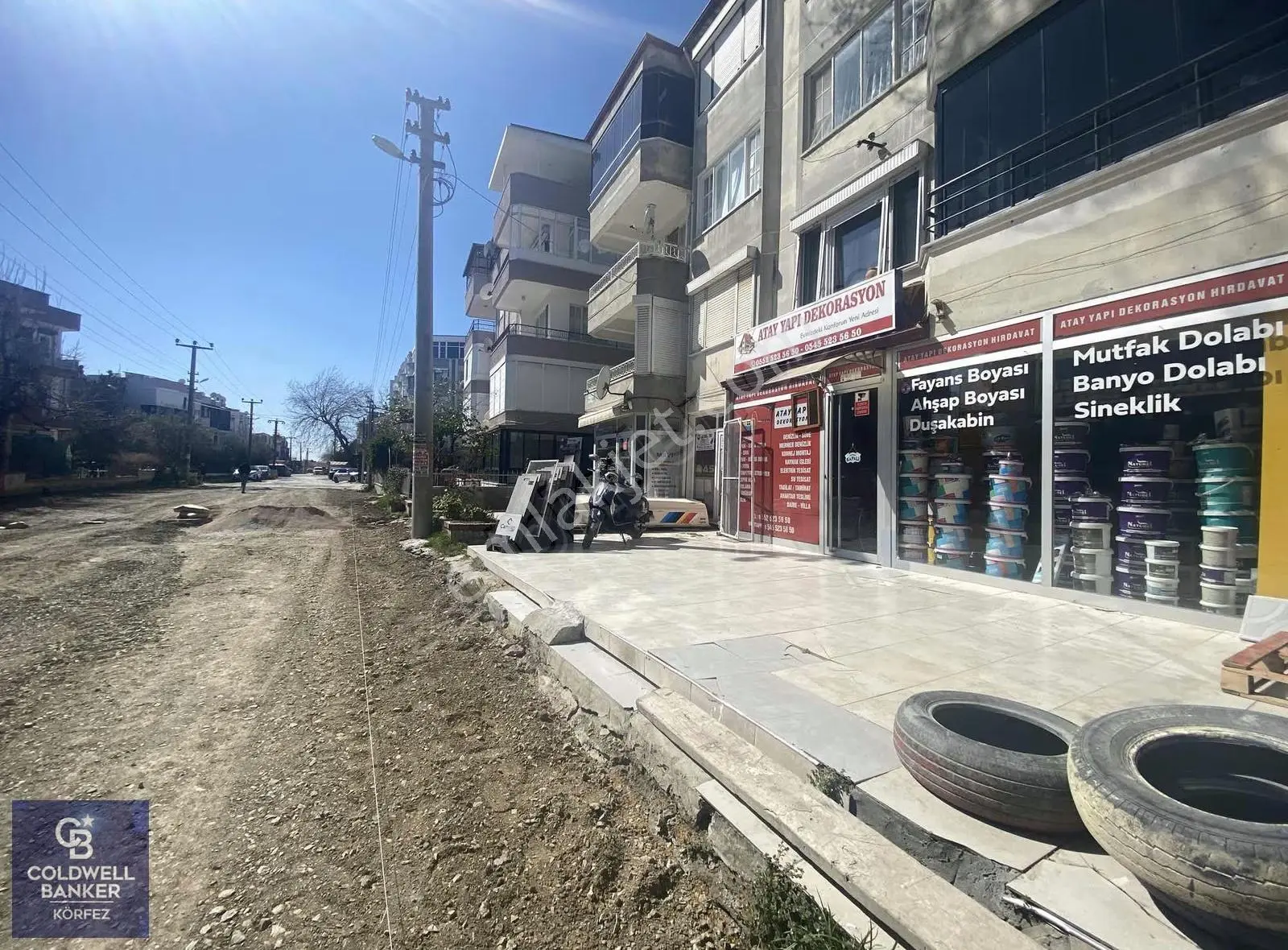 Akçay Sarıkız Salı Pazarı Minibüs Yolunda Satılık 40 M2 Dükkan - Görsel 5