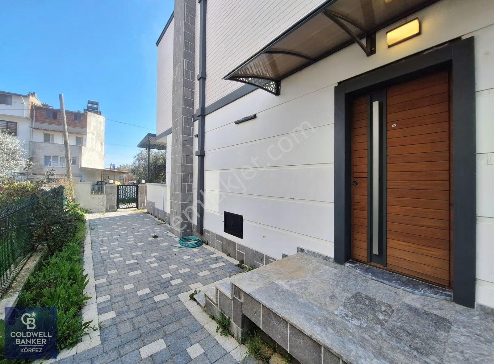 Güre'de 242 M² Arsada Tam Müstakil 5+1 Villa | Bahçeli | - Görsel 6