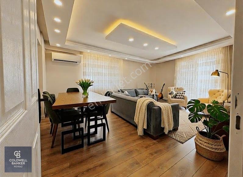 Menderes Cüneytbey Mah. Satılık 2 Cepheli 130 M2 3+1 Daire