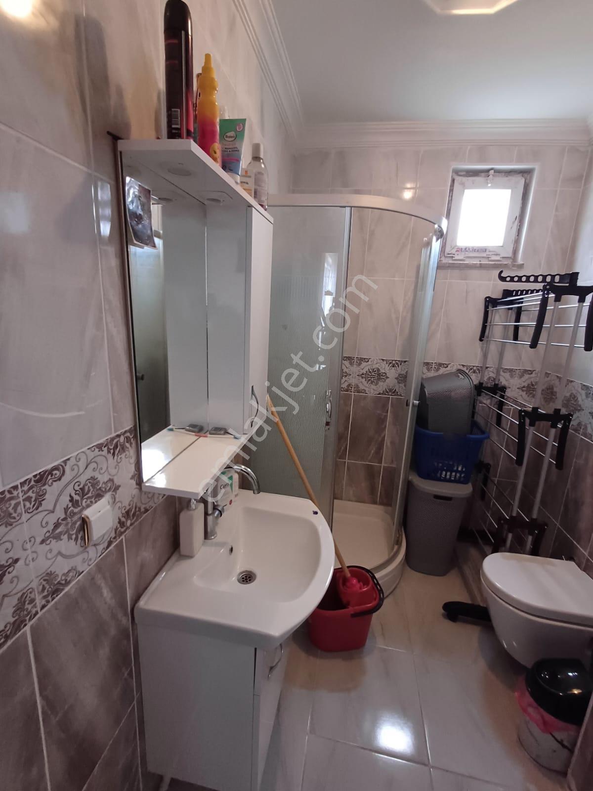 Atatürk Mahallesinde 1+1 Kiralık Daire - Görsel 10