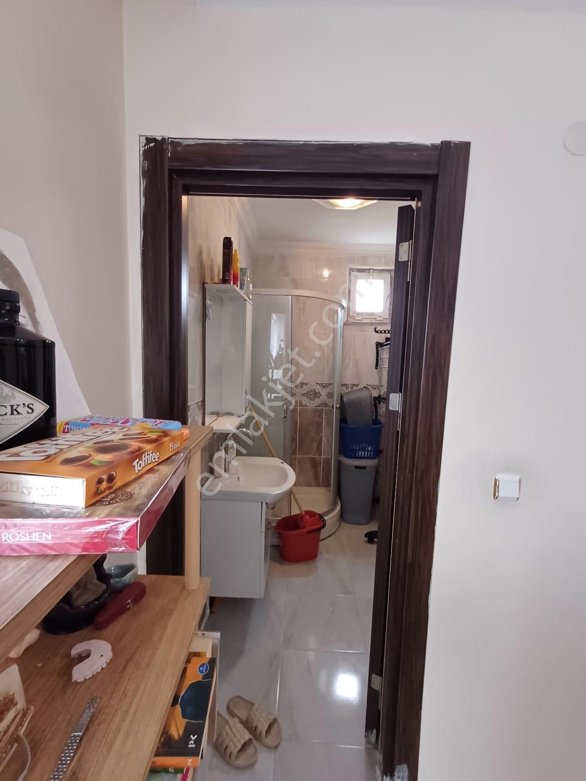 Atatürk Mahallesinde 1+1 Kiralık Daire - Görsel 9