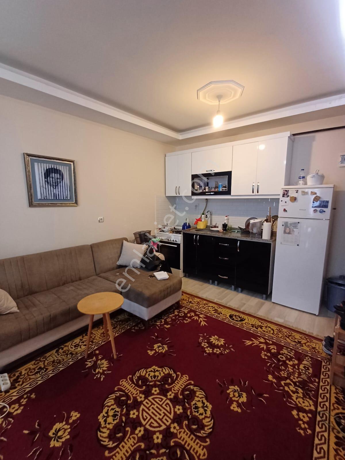 Atatürk Mahallesinde 1+1 Kiralık Daire - Görsel 2