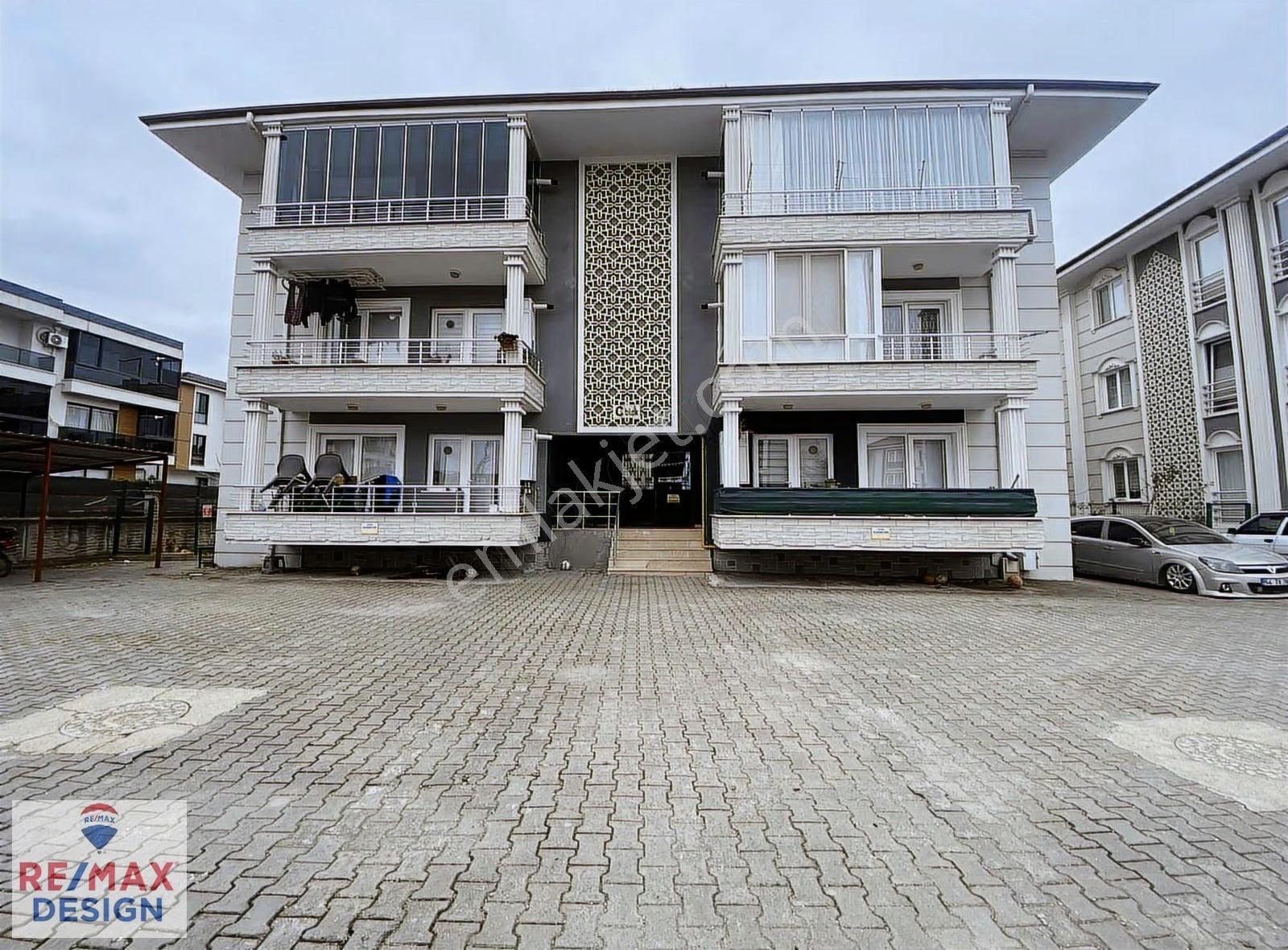 Yazlık 2+1 Satılık Daire Remax Şeyma