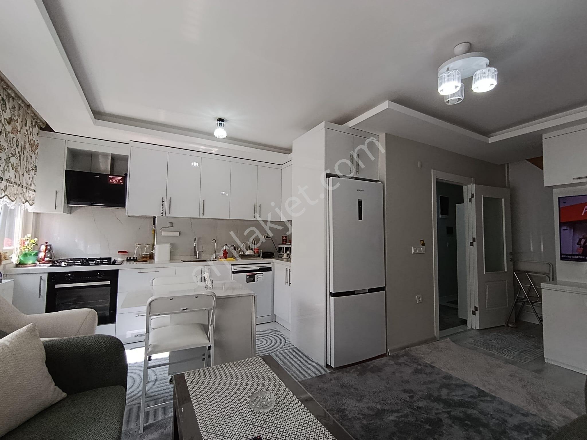 Bahçelievler Koza İlkokulu Karşısı Satılık 4+2 Dubleks Daire - Görsel 15