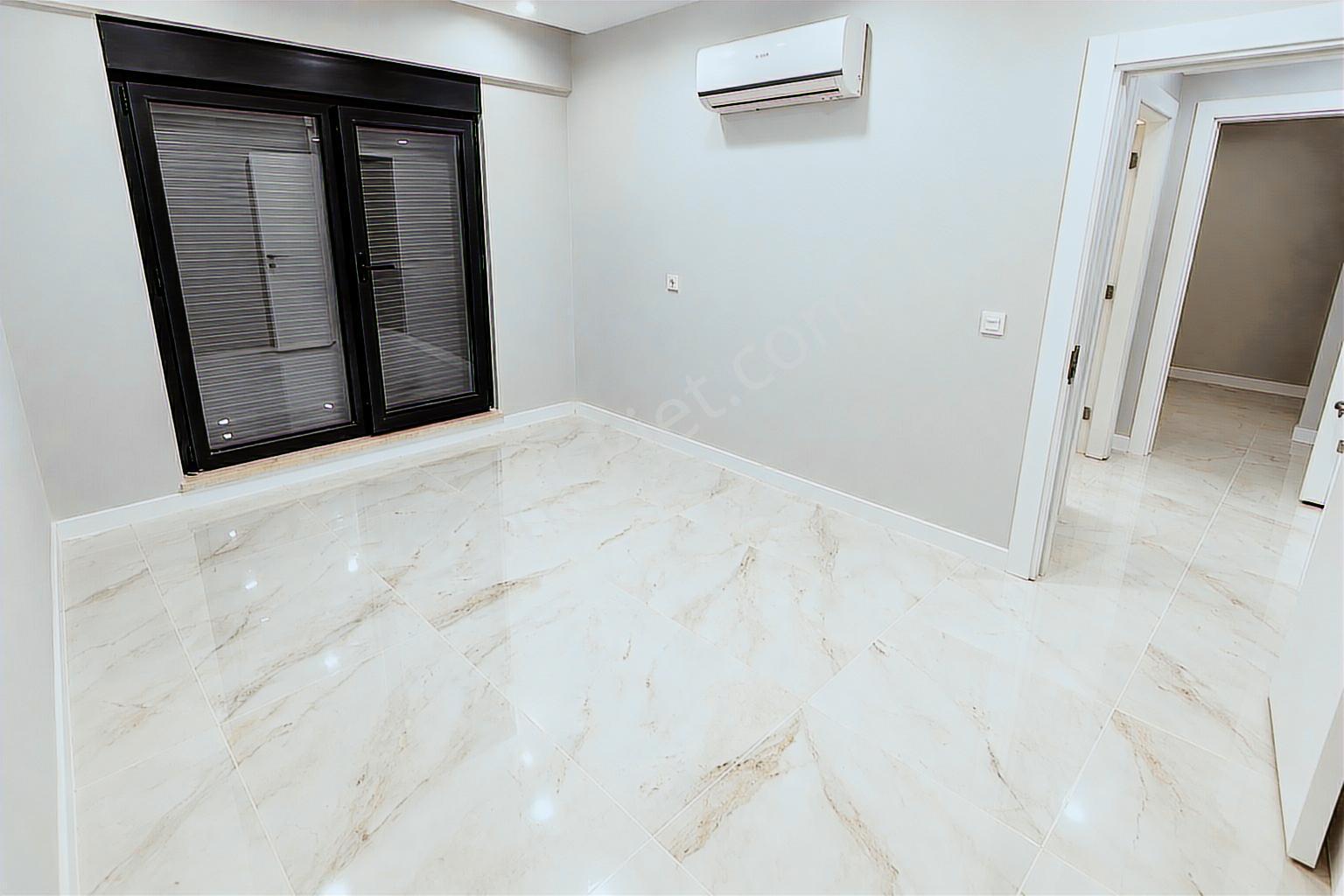 Altıntaş'ta 40lık Yolda 2+1 Kapalı Otoparklı Havuz Cephe Satılık - Görsel 12