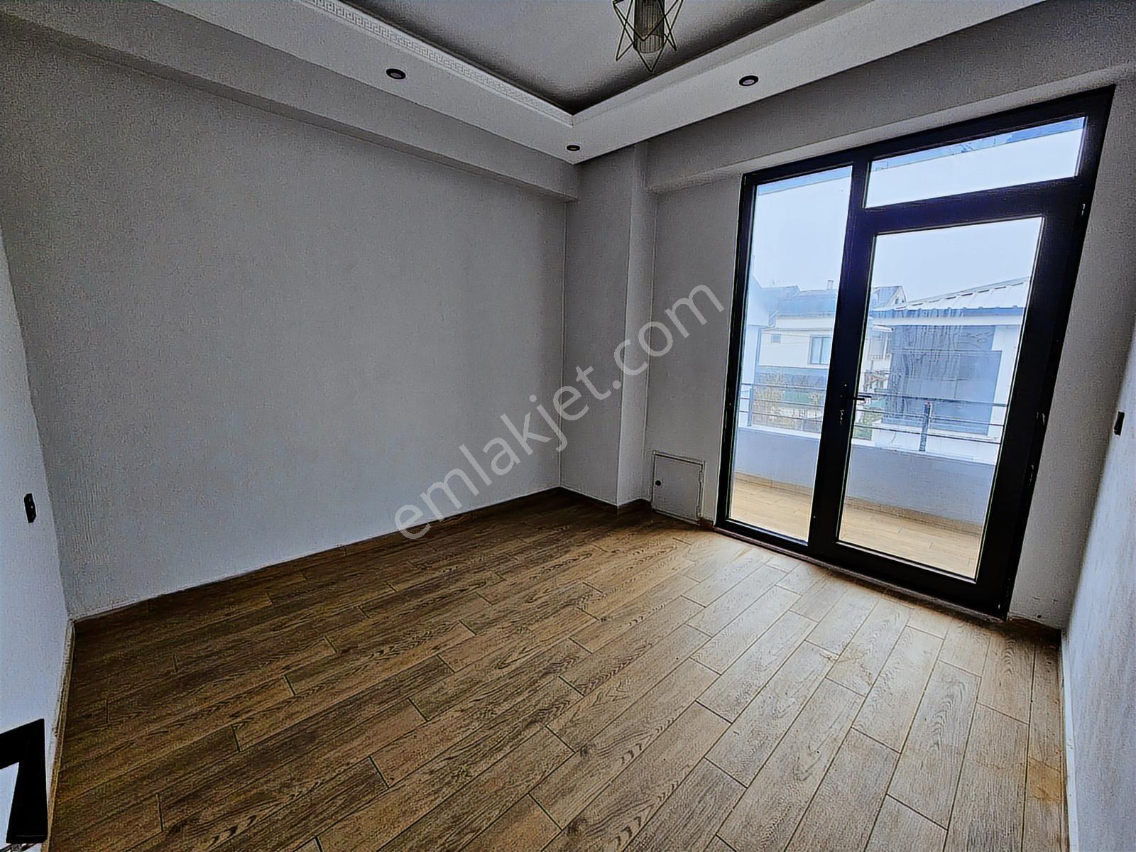 Deniz'den 4+1 Müstakil Havuzlu, Geniş Bahçeli Villa - Görsel 9