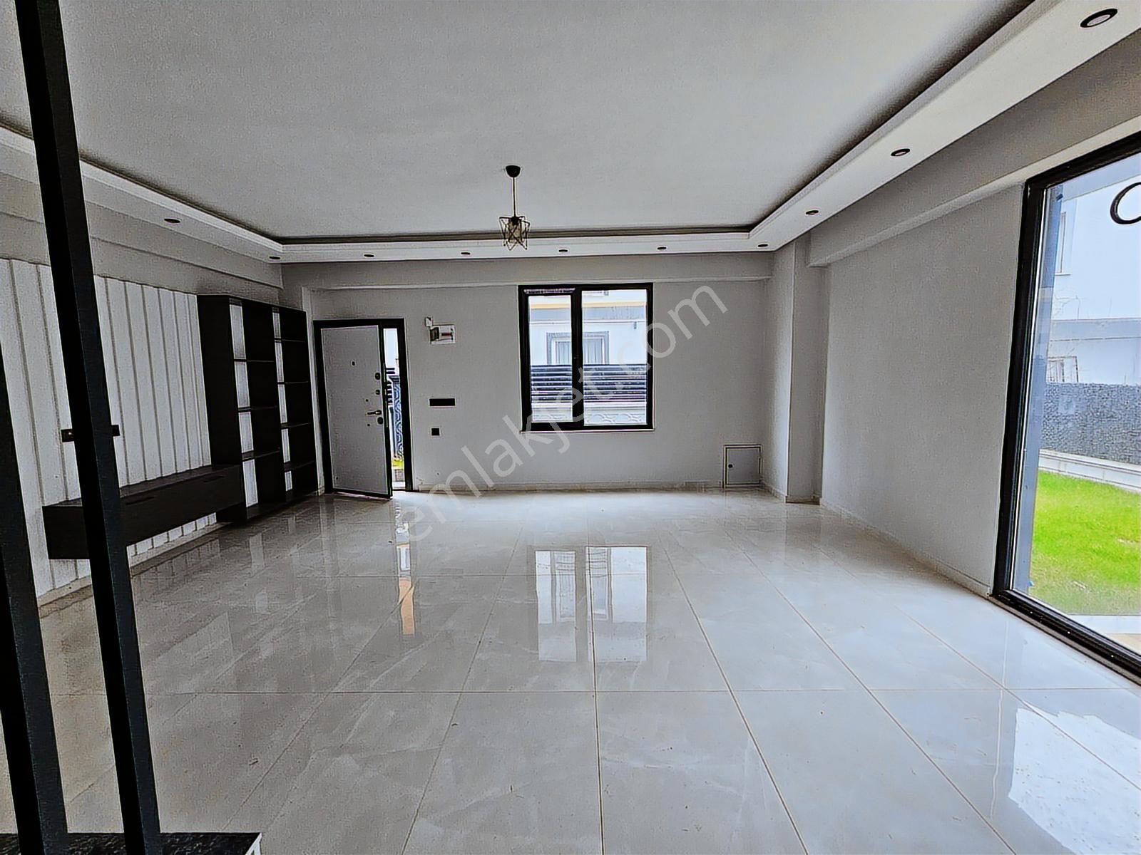 Deniz'den 4+1 Müstakil Havuzlu, Geniş Bahçeli Villa - Görsel 33