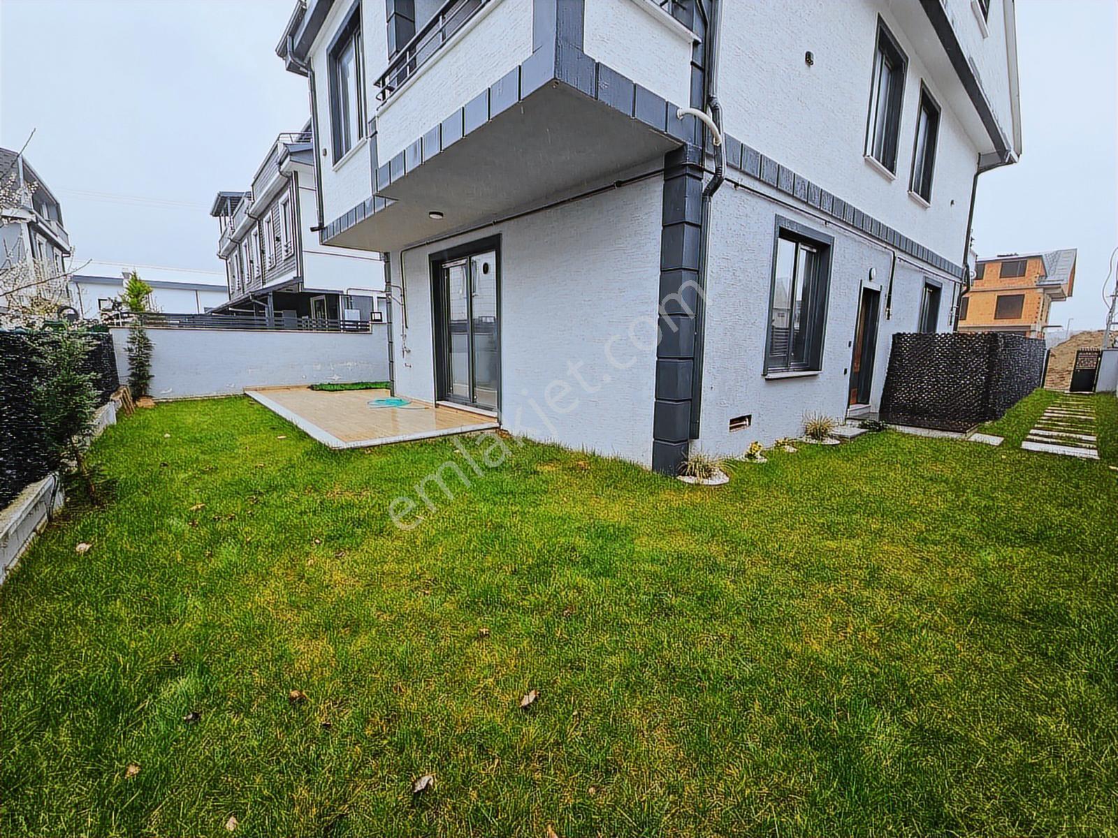 Deniz'den 4+1 Müstakil Havuzlu, Geniş Bahçeli Villa - Görsel 25