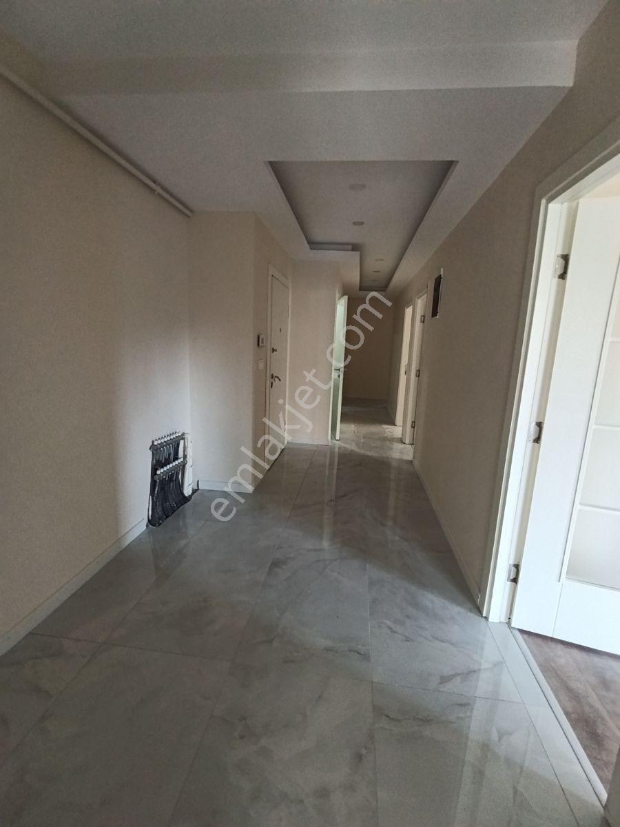 Kartal Uğurmumcu Da Oturmaya Hazır Boş Satılık 4+1 Daire - Görsel 14