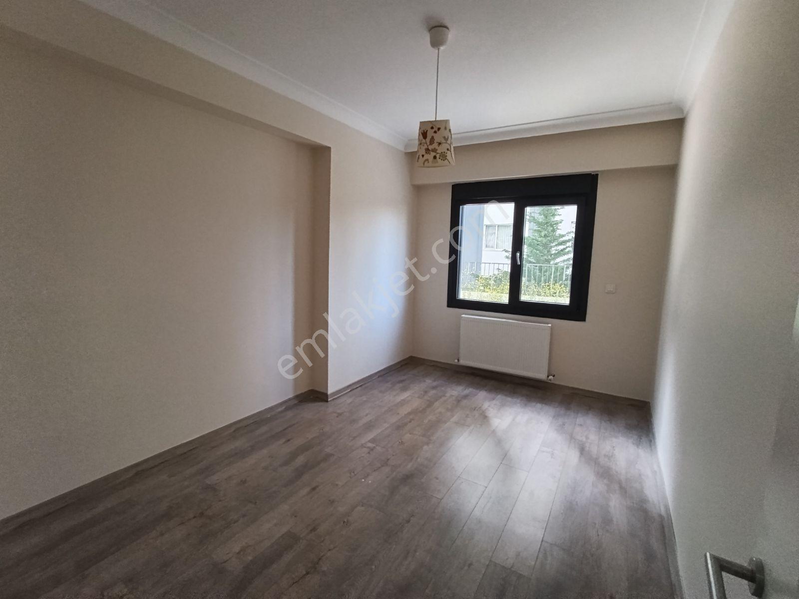 Kartal Uğurmumcu Da Oturmaya Hazır Boş Satılık 4+1 Daire - Görsel 21