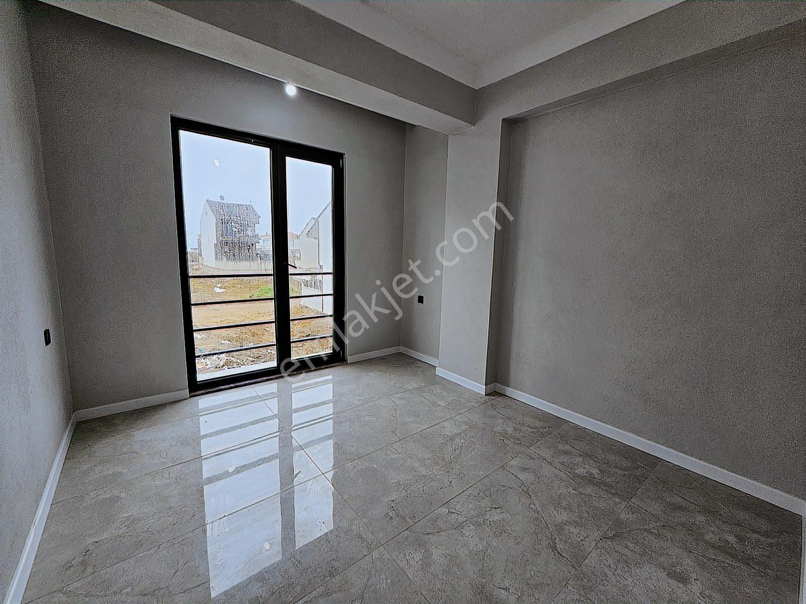 Denize Yürüme Mesafesinde, 3+1 Yerden Isıtmalı Bahçeli Villa - Görsel 21