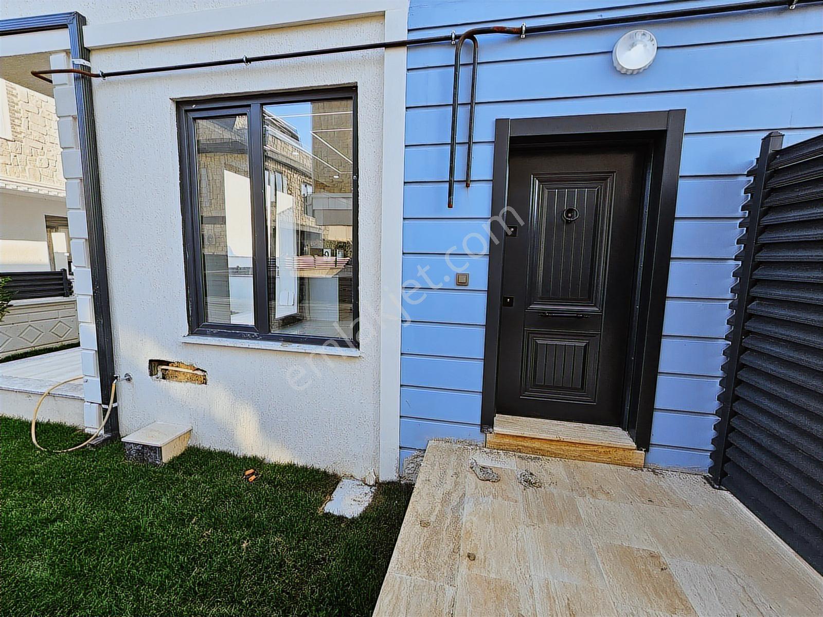 Denize Yürüme Mesafesinde, 3+1 Yerden Isıtmalı Bahçeli Villa - Görsel 25
