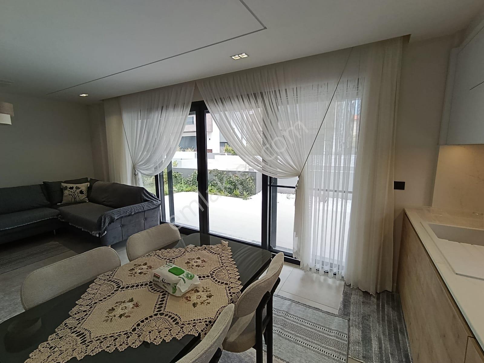 Devamlı Kiralık Havuzlu Sitede Müstakil Villa Komple Eşyalı - Görsel 7