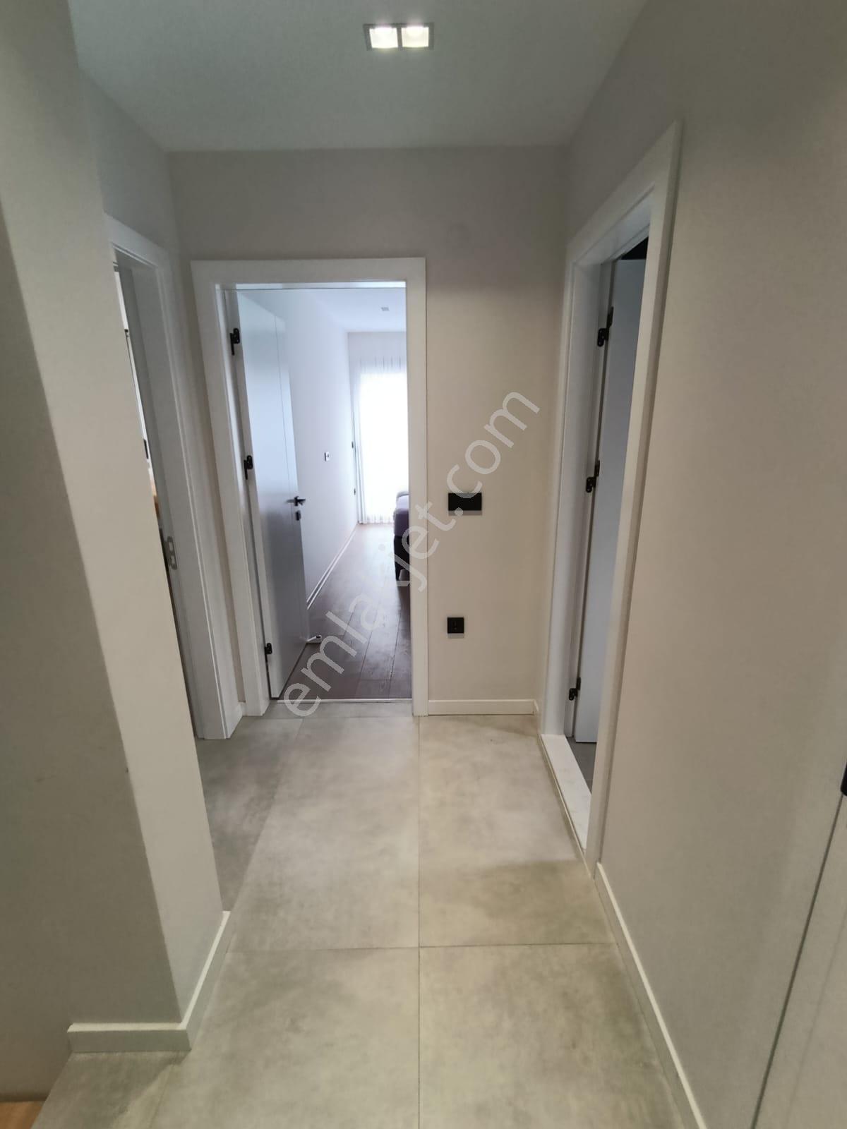 Devamlı Kiralık Havuzlu Sitede Müstakil Villa Komple Eşyalı - Görsel 17
