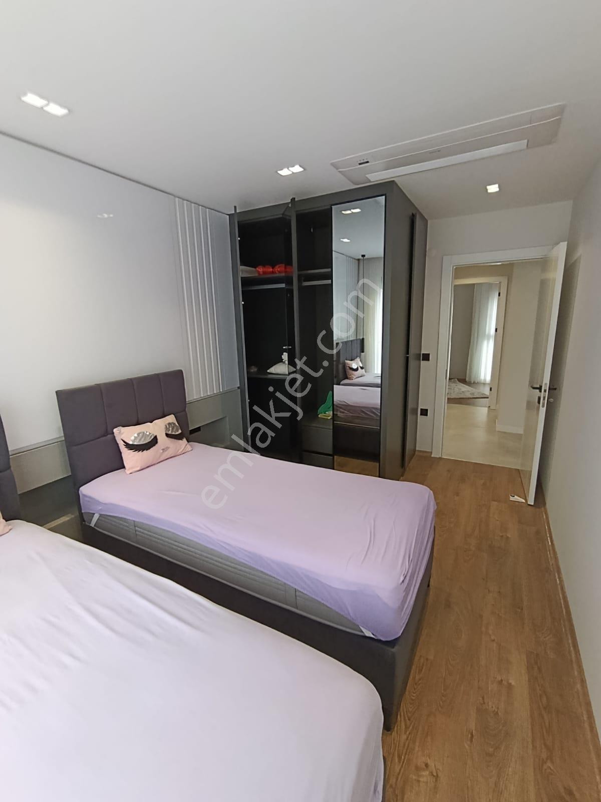 Devamlı Kiralık Havuzlu Sitede Müstakil Villa Komple Eşyalı - Görsel 22