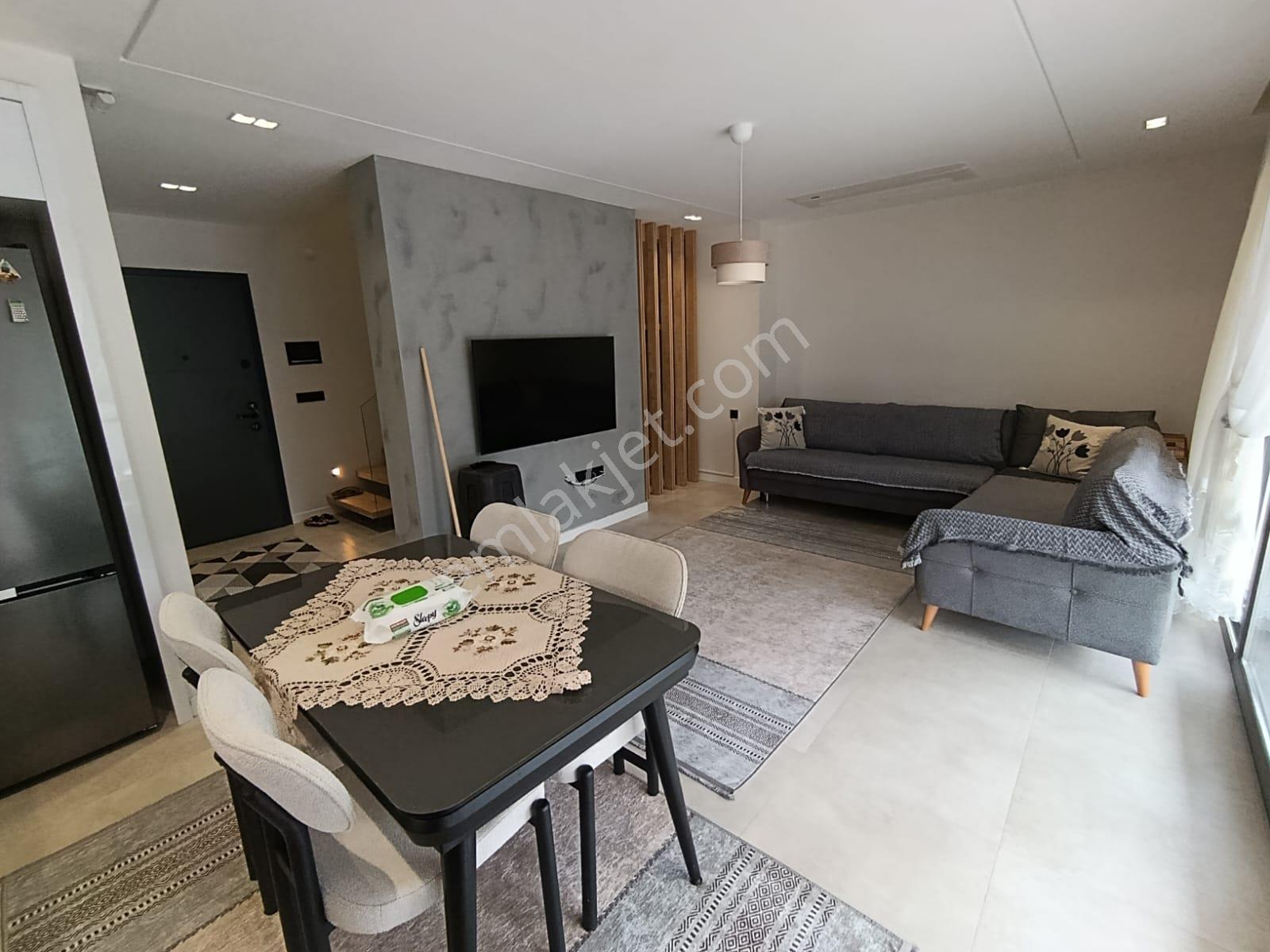Devamlı Kiralık Havuzlu Sitede Müstakil Villa Komple Eşyalı - Görsel 4