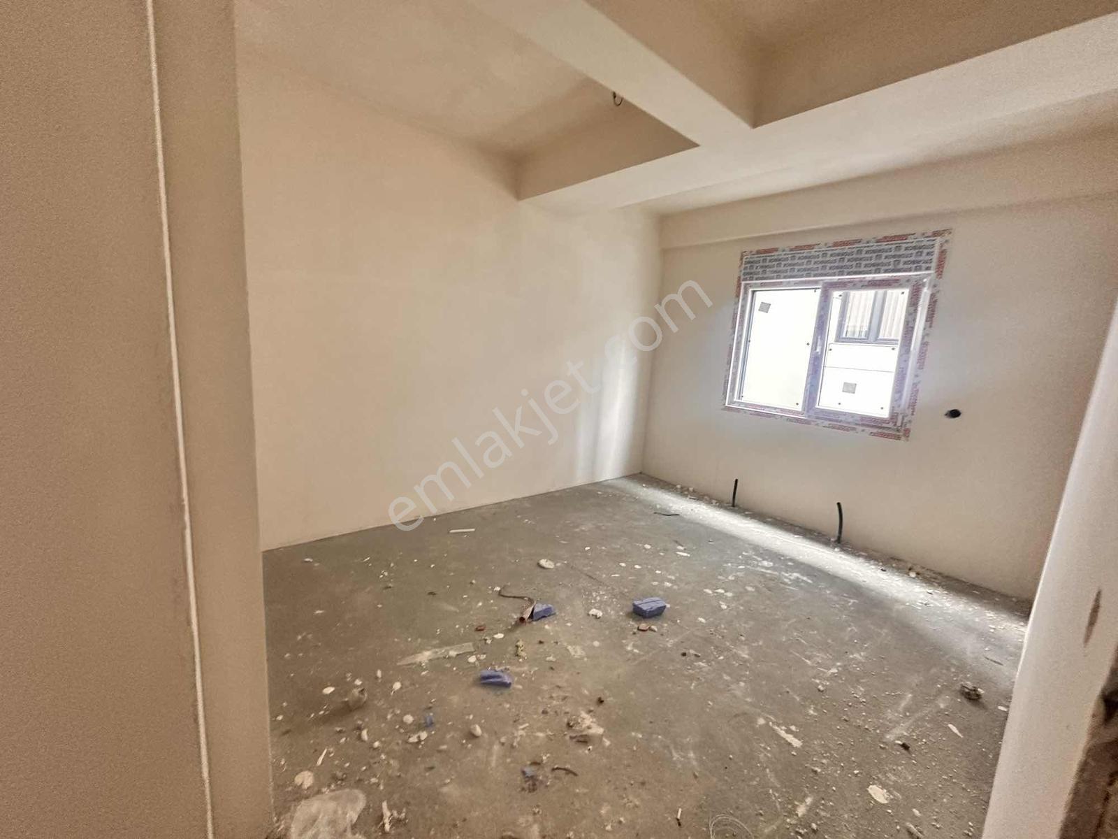 Küçükyalı Minibüs Ve Marmaray Adım Mesafe Sıfır Bina 1+1 Satılık - Görsel 9