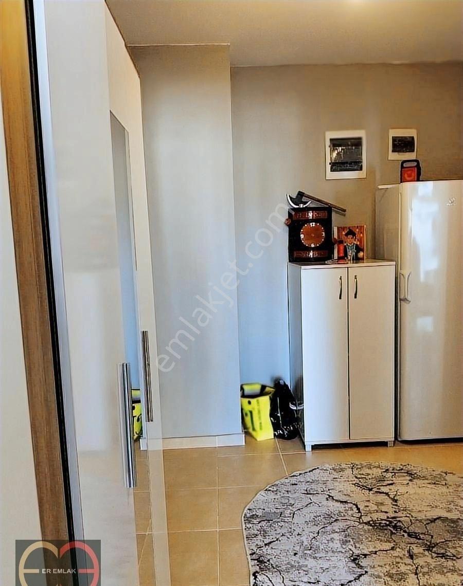 Site İçi Manzaralı Ara Kat Ebeveyn Banyolu Otoprklı Balkonlu 3+1 - Görsel 3