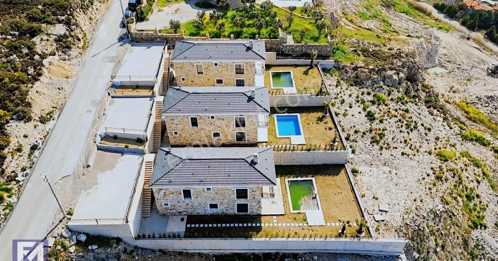 Foçaköyde Satılık Taş Villa - Görsel 32