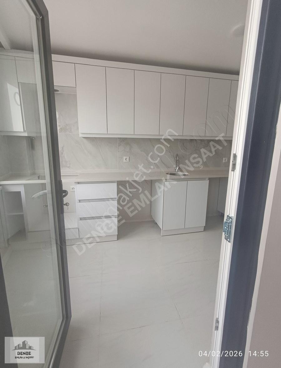 Sultanbeyli Adil Mah.de Cadde Üzeri Dubleks Daire - Görsel 2