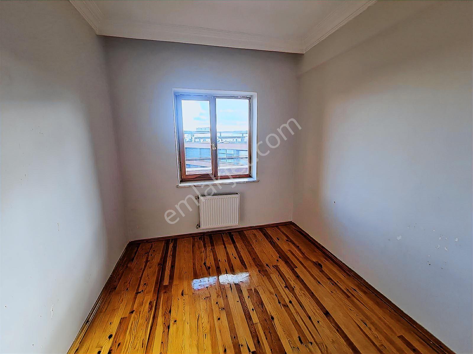 Uğur Emlak'tan Selçuk Tıp Fakültesi Karşısında 3+1 Kiralık Daire - Görsel 6