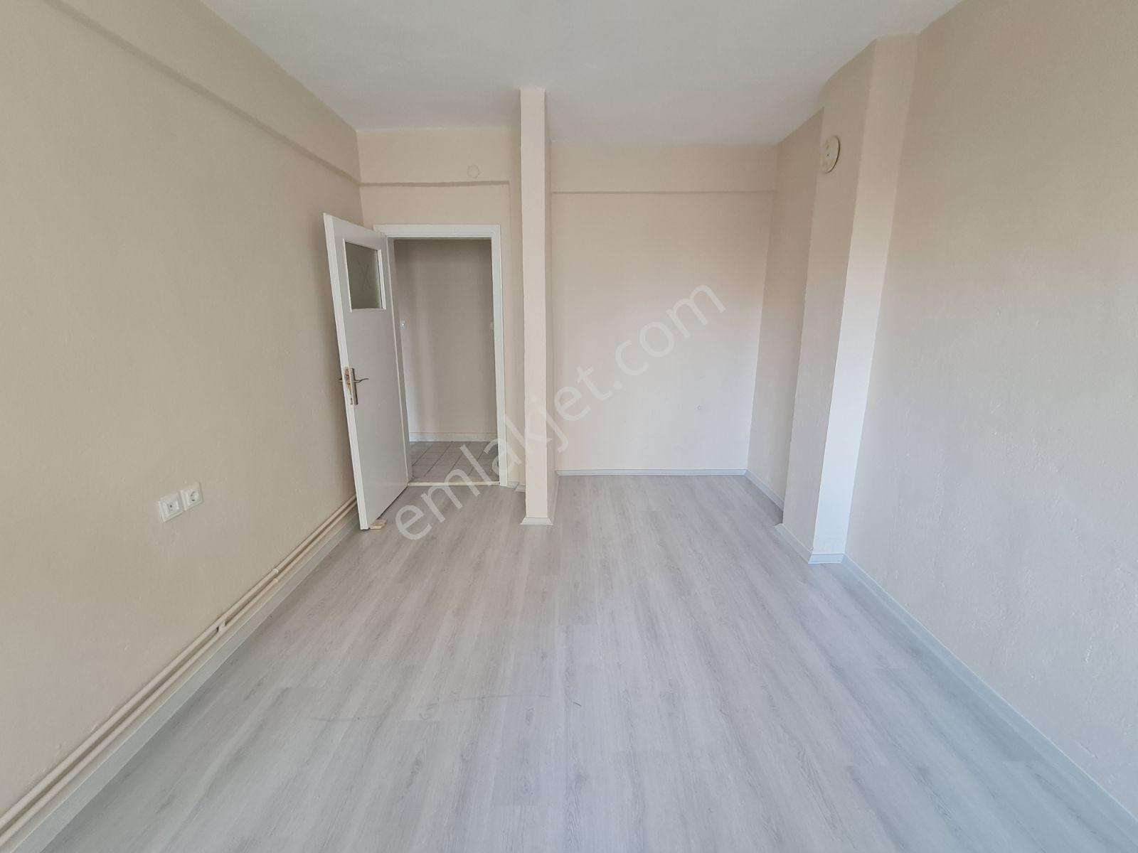 S.ü Kampüs Girişi Üst Geçit Karşısında Uygun Kiralık Daire - Görsel 4
