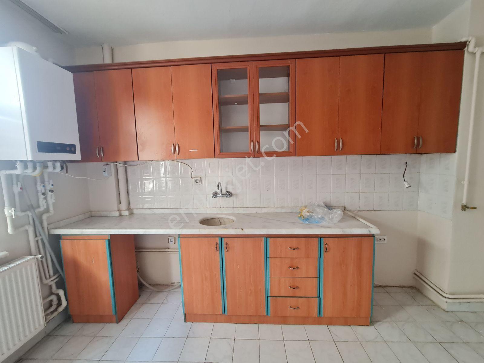 S.ü Kampüs Girişi Üst Geçit Karşısında Uygun Kiralık Daire - Görsel 21