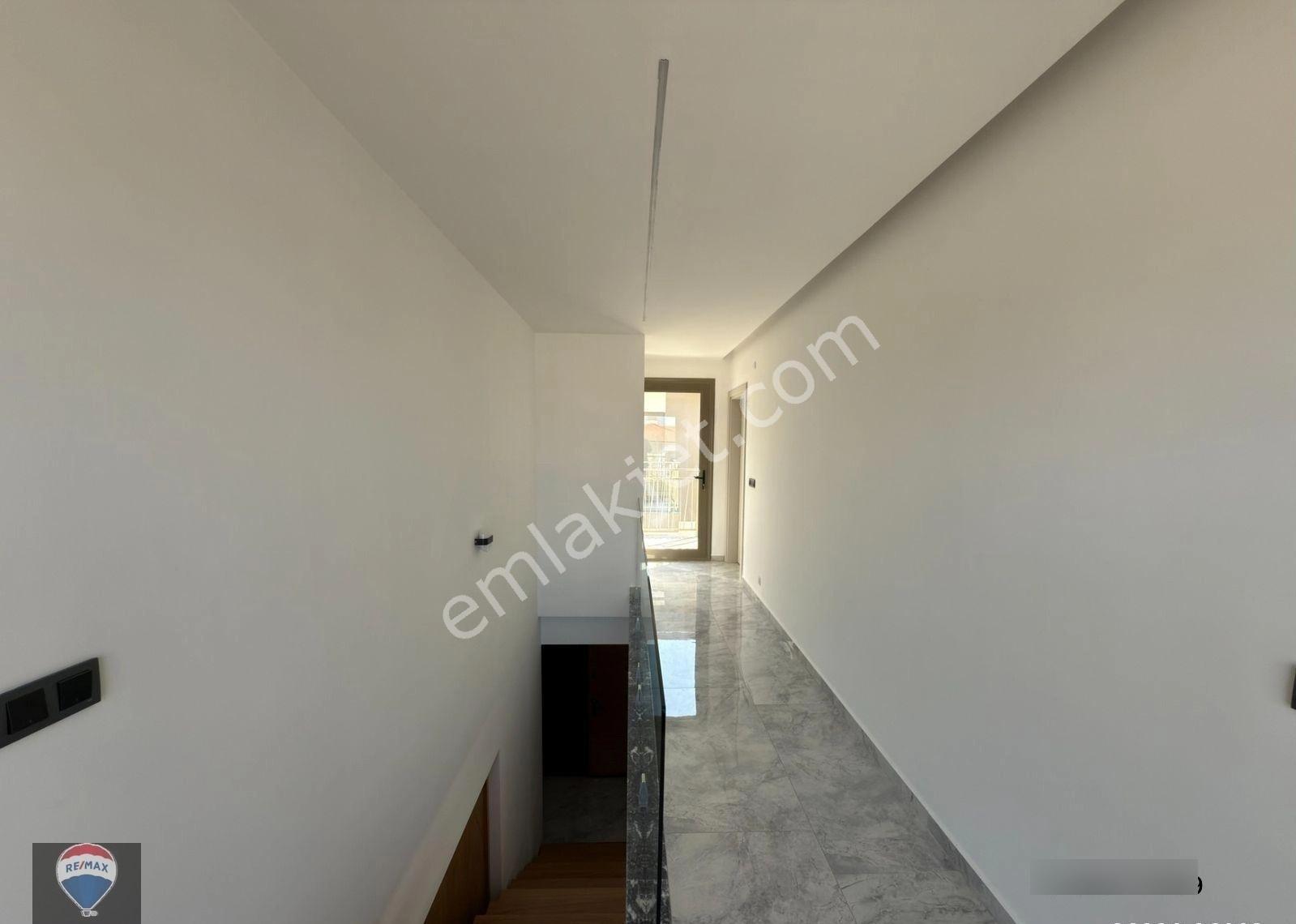 Kuşadası Denize Yakın Sierra Sitesi'nde Müstakil 4+1 Villa - Görsel 19