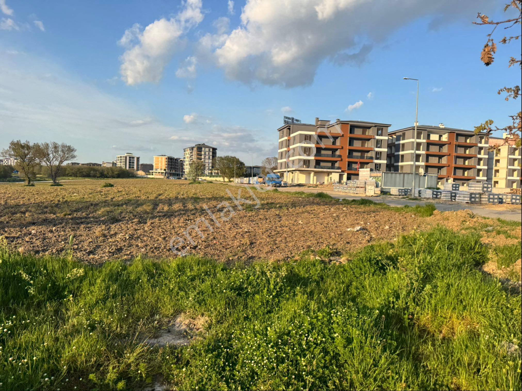 Tepe Bölgesin De Satılık 2.327m Konut İmarlı Arsa - Görsel 3
