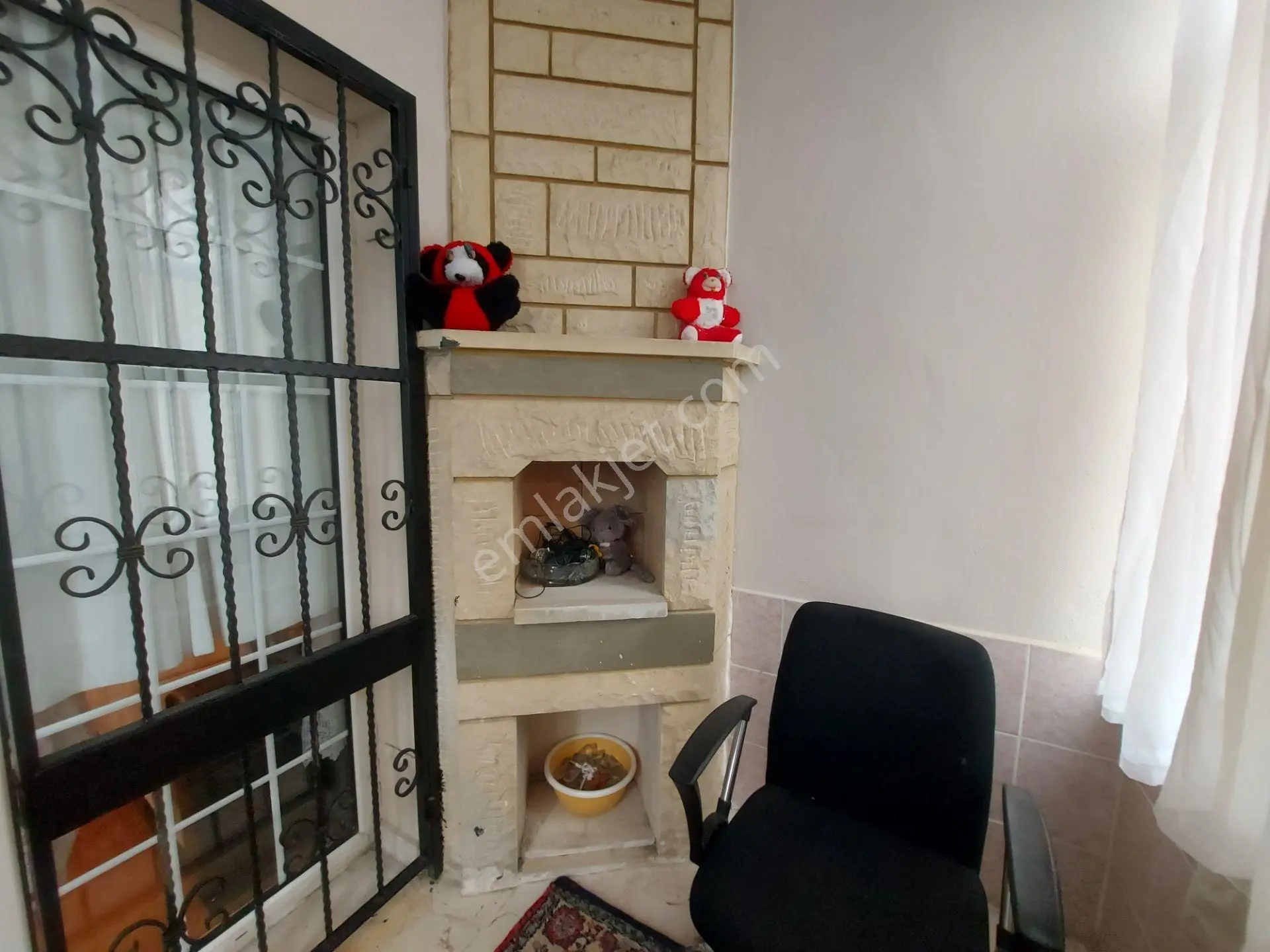 Büyükçekmece Cumhuriyet Mahallesi'nde Deniz Manzaralı 5+2 Geniş Yaşamlı Satılık Villa - Görsel 3