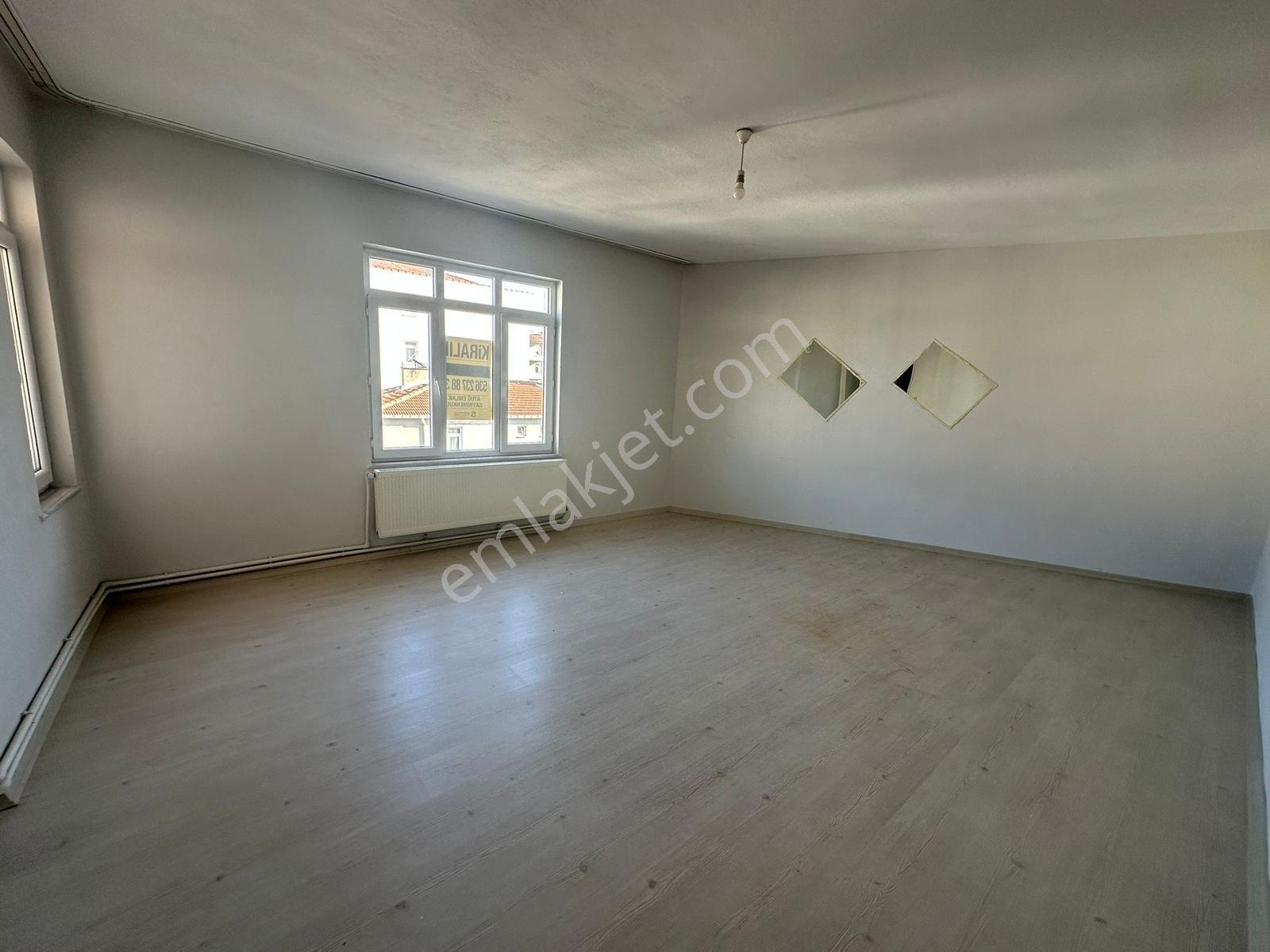 Atuğ Emlak'tan Damak Pastanesi Yakınında 140m² 3+1 Kiralık Daire - Görsel 3