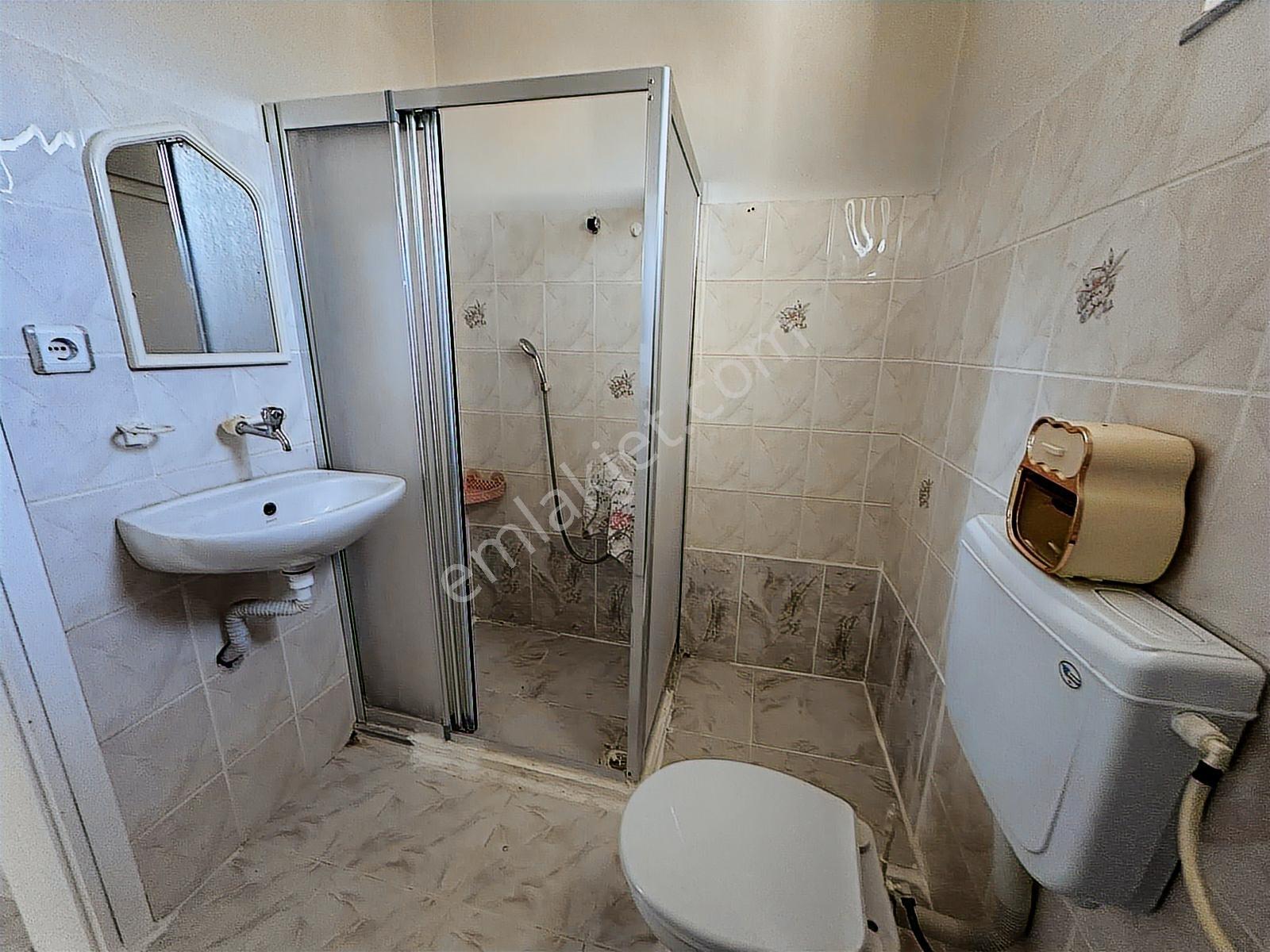 Atuğ Emlak'tan Damak Pastanesi Yakınında 140m² 3+1 Kiralık Daire - Görsel 16