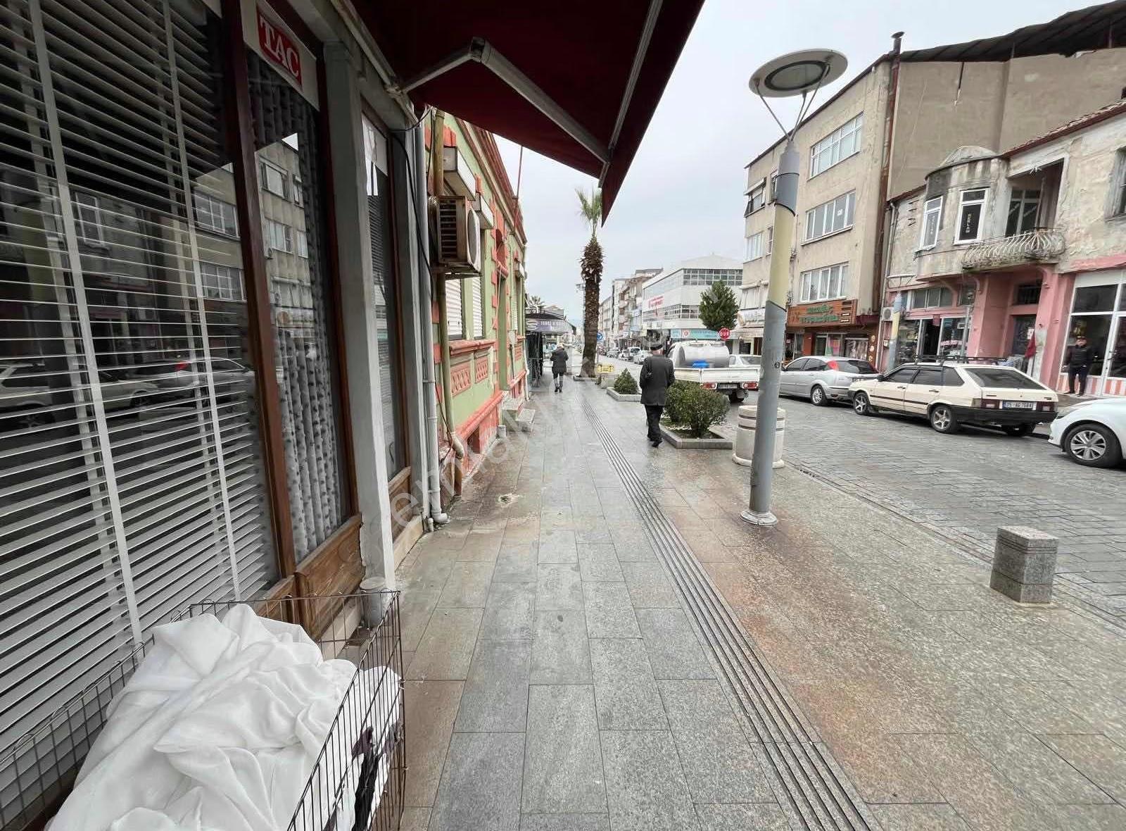 Kırkağaç Bankalar Caddesi Çarşı Merkez 3 Katlı Dükkan - Görsel 21