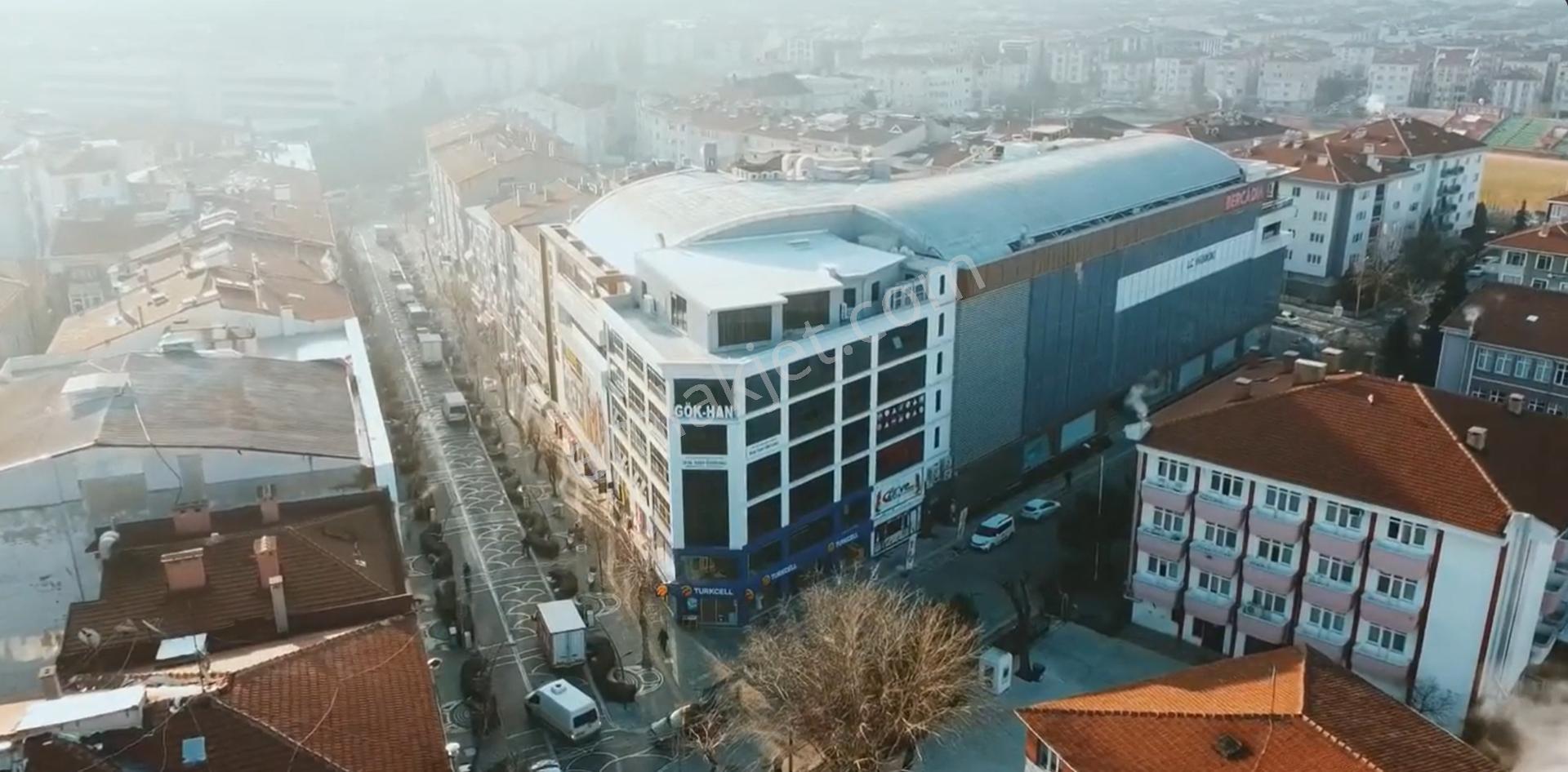 Lüleburgaz Kongre Meydanı Satılık Plaza Katı 225m2