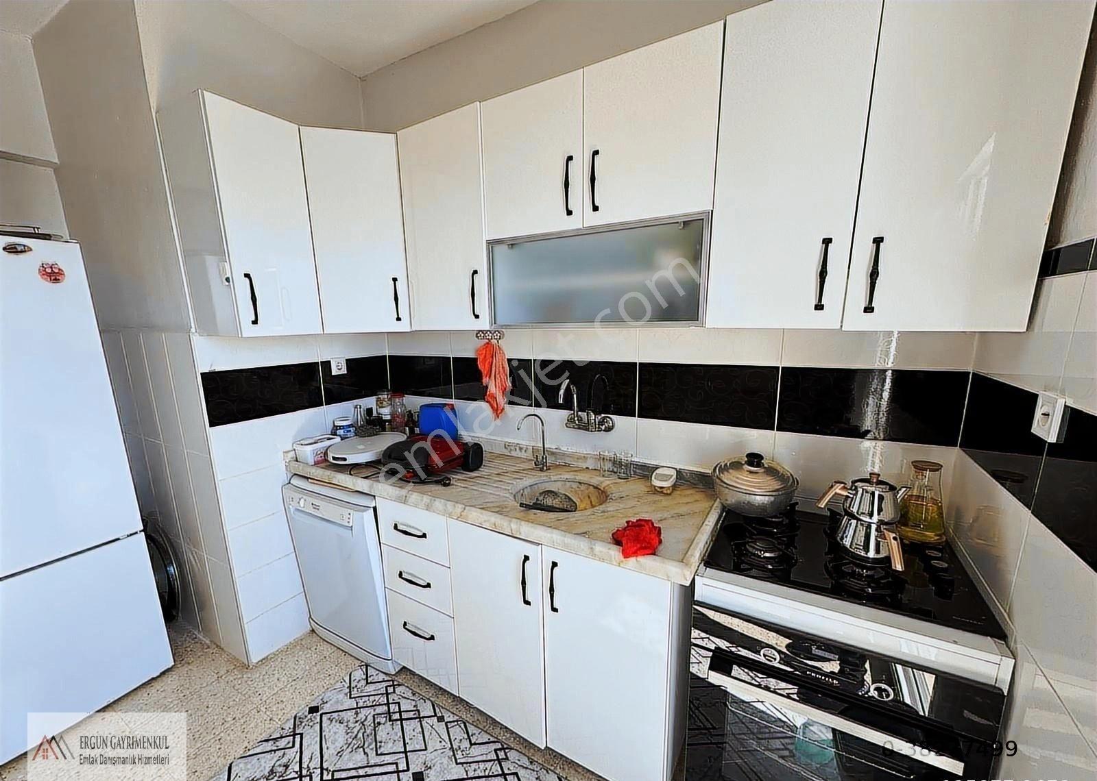 İstiklalde 3+1 Site İçi Ful Deniz Manzaralı Daire - Görsel 8