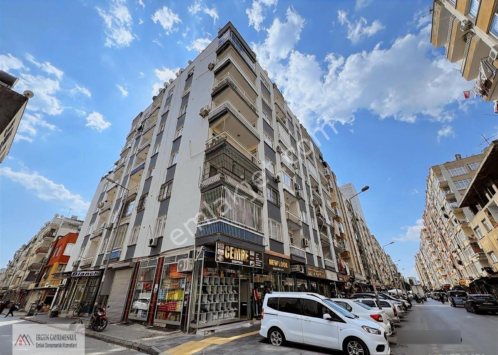 Ergünden Mesudiyede Fırsatlık Asansörlü Satılık 3+1 Daire - Görsel 3