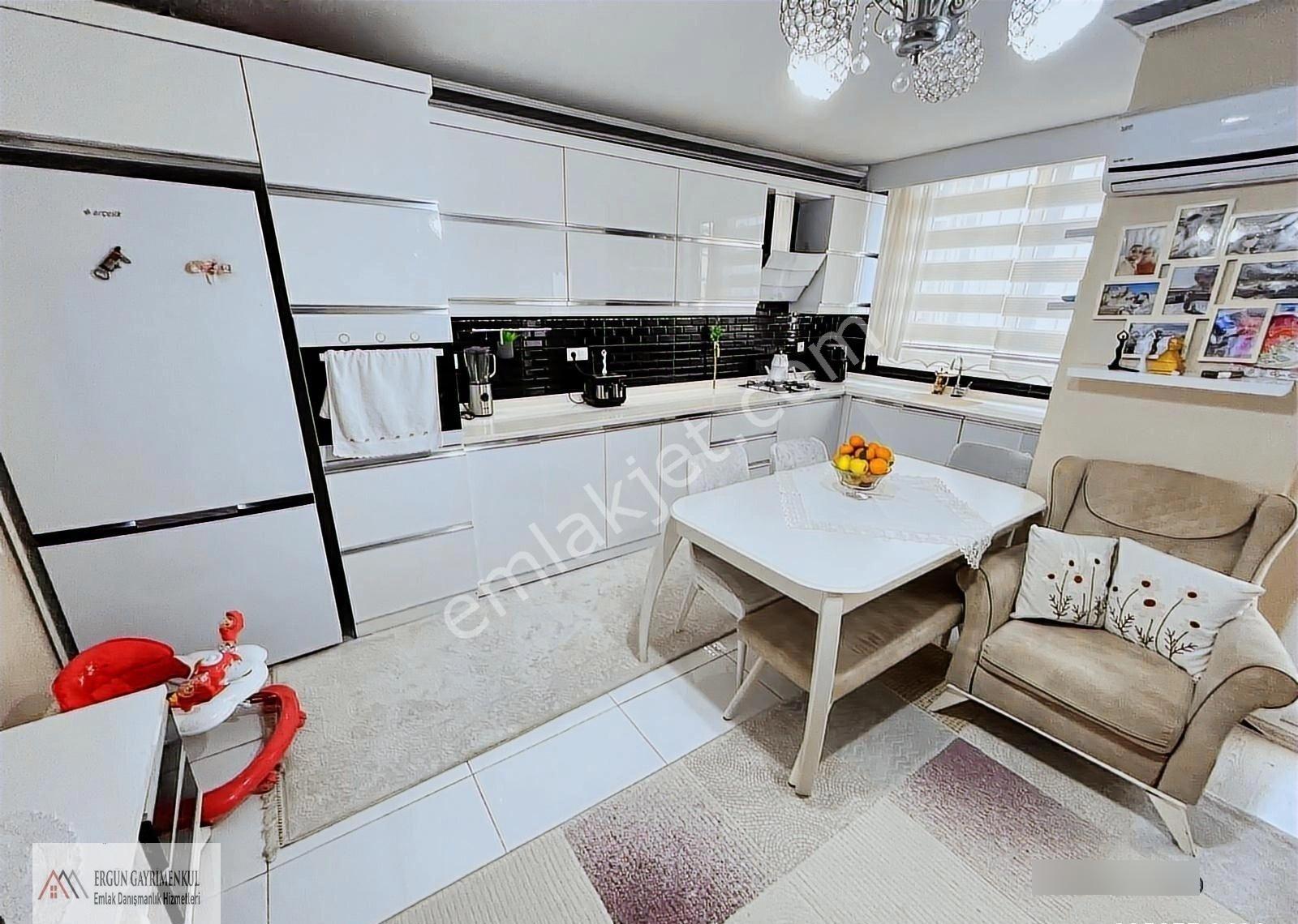 Ergünden Cumhuriyette Full Yapılı Doğalgazlı 3+1 Daire - Görsel 32