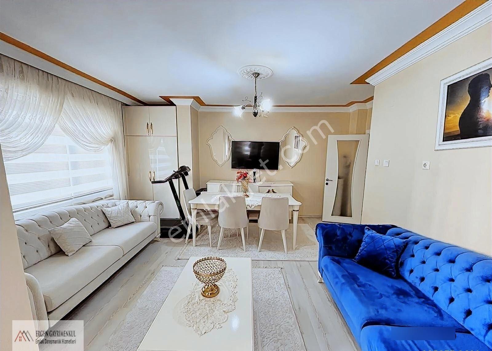 Ergünden Cumhuriyette Full Yapılı Doğalgazlı 3+1 Daire