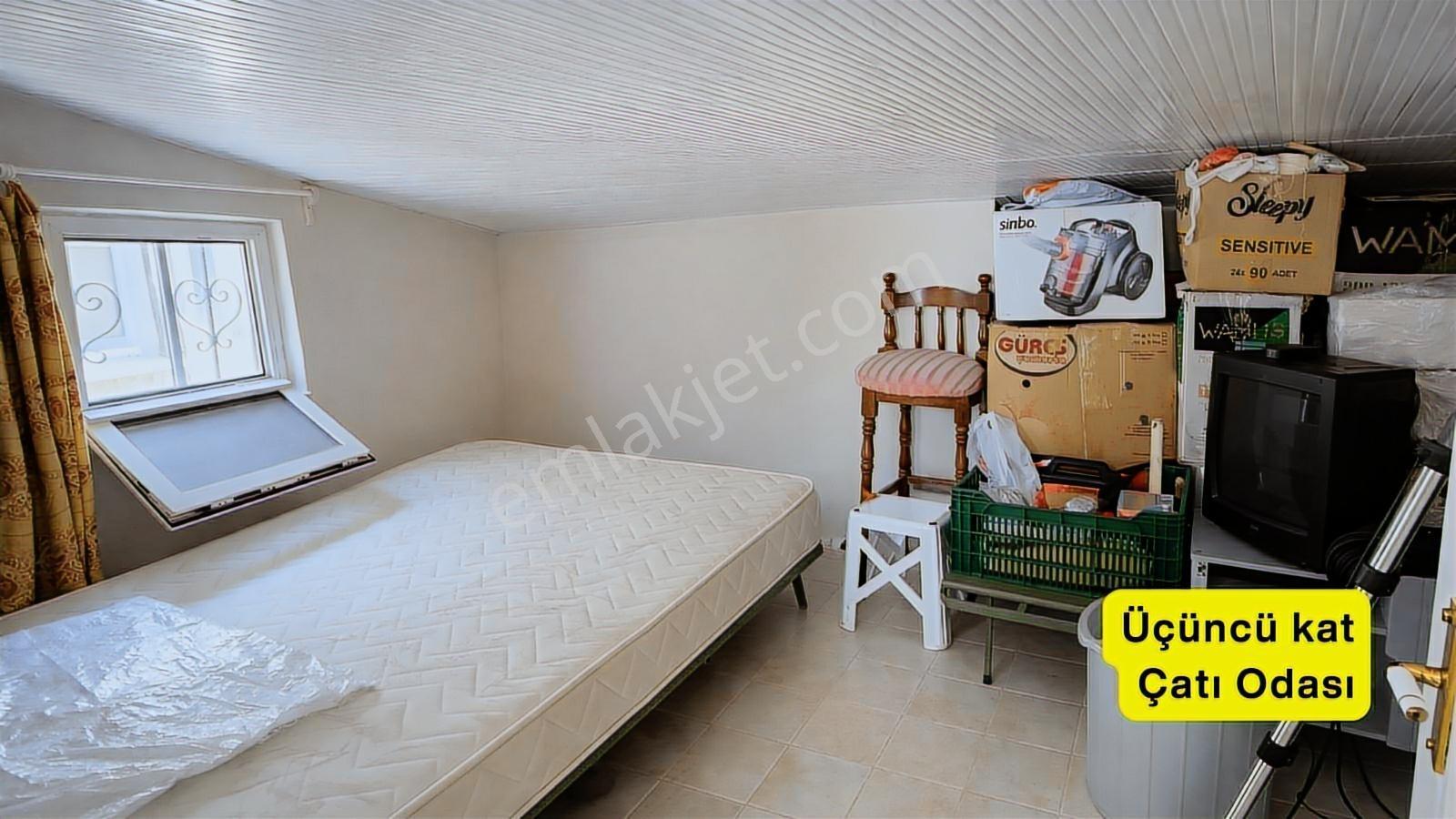 Kuşadası Soğucak Sahil Sitesinde, Eşyalı Kiralık Dubleks Villa - Görsel 18