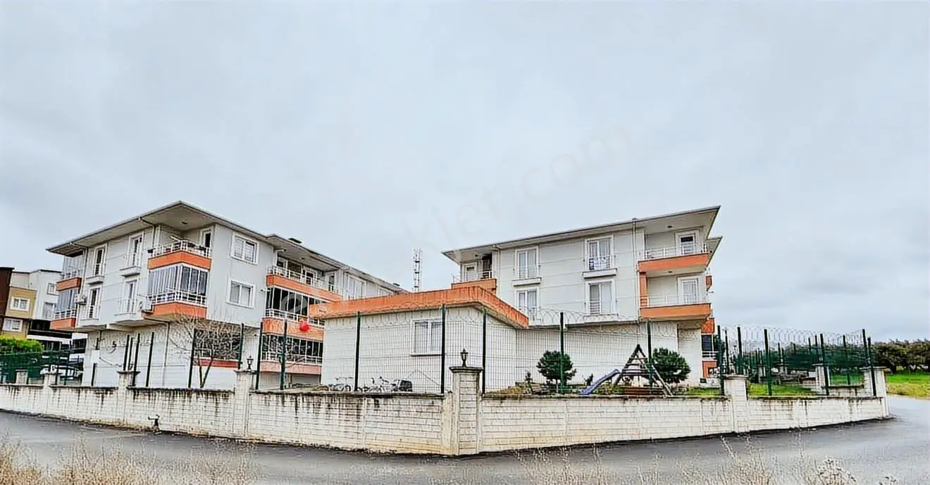 Hamitler Cns Meşe Evlerinde 3+1