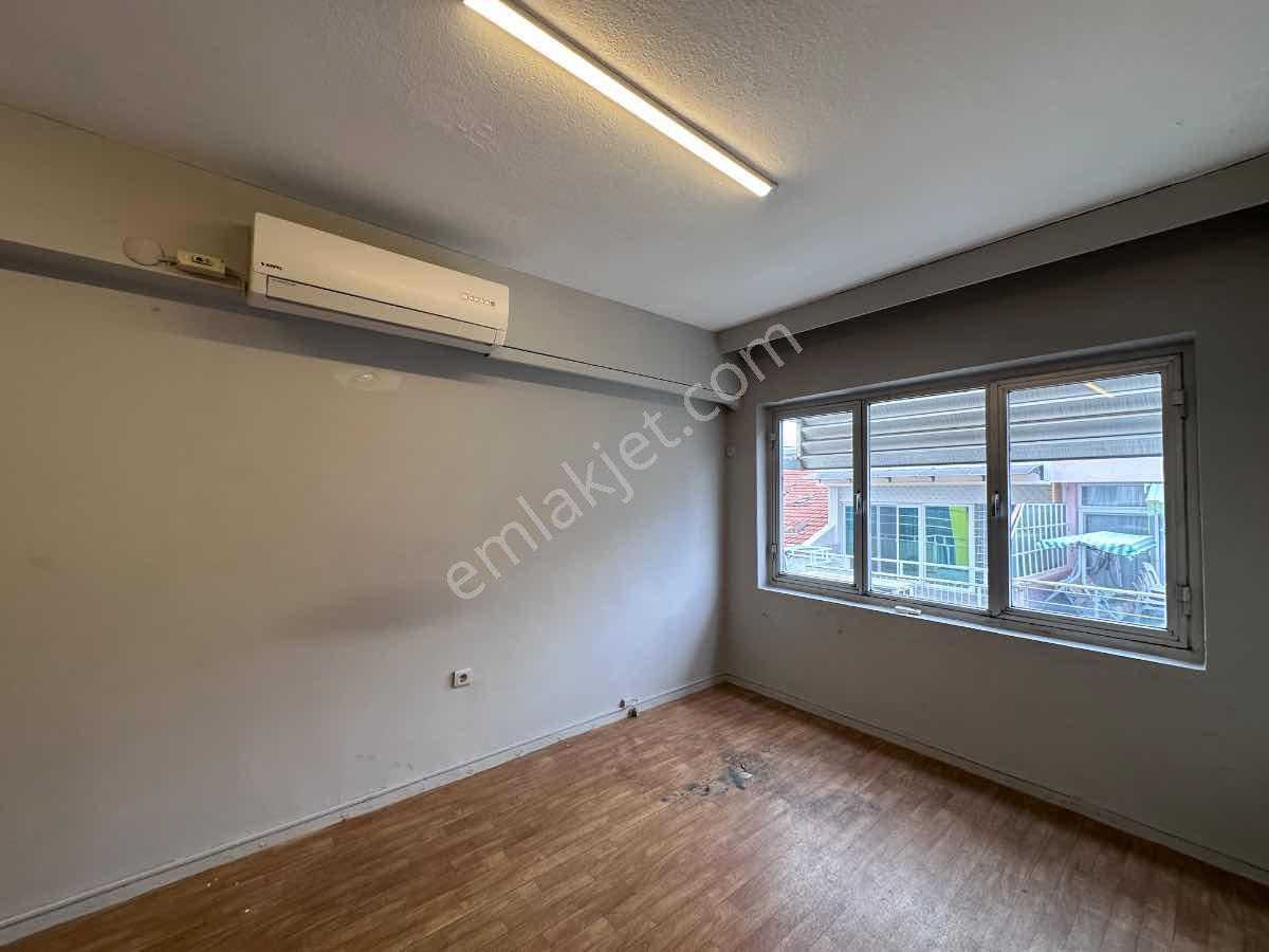 Karşıyaka Çarşıda Vitrin Cepheli İşleme Hazır Prestijli Ofis! - Görsel 18