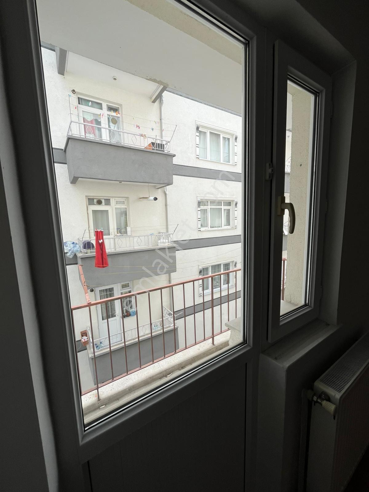 Sincan Merkeze Yakın Kiralık Daire 2+1 Ara Katta - Görsel 9